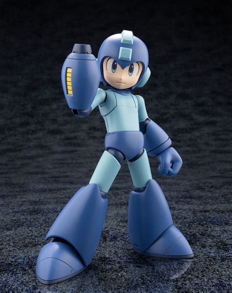Mega Man 11 Model Kit Can Be Posed Without His Helmet.